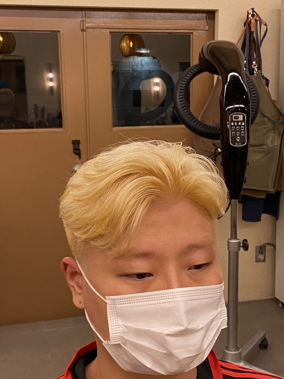 우디바버샵에서 디자이너 승급시험 모델을 모집합니다.