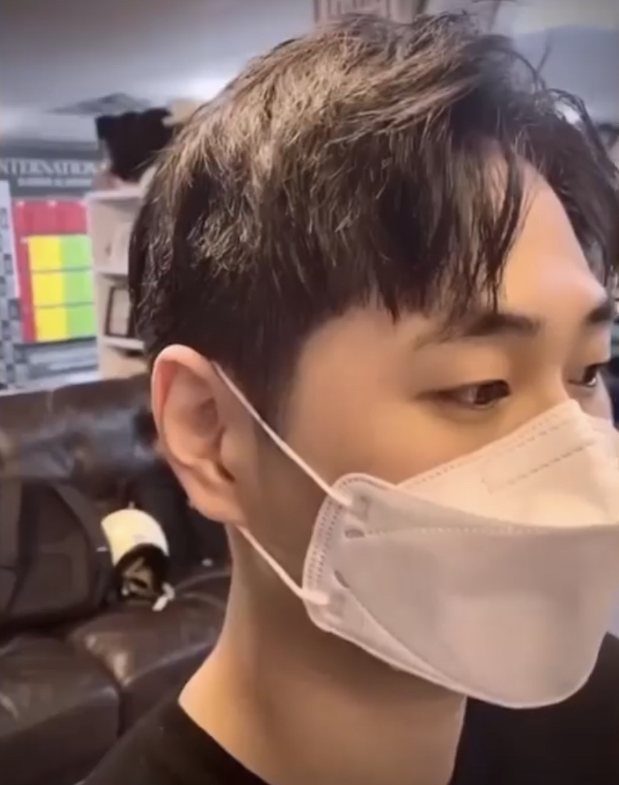 맨즈헤어 남자 커트 모델 구합니다.